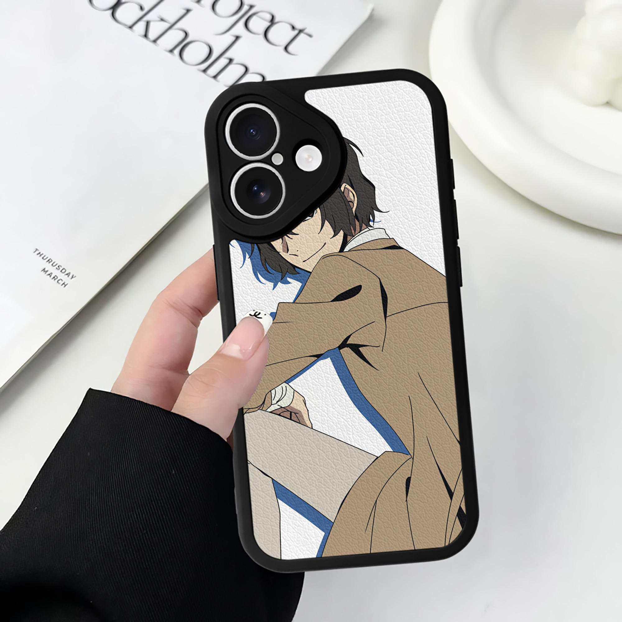（画像用） 文豪ストレイドッグス Bungo Stray Dogs 【iPhone 16シリーズ対応】シリコンスマホケース（レザー調） 材質：シリコン